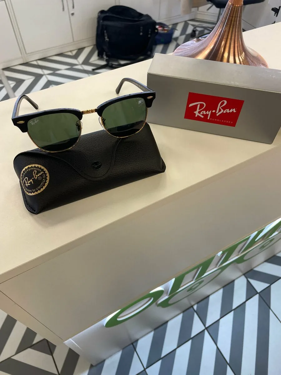 Солнцезащитные очки Ray-Ban в салоне «Оптика 99»